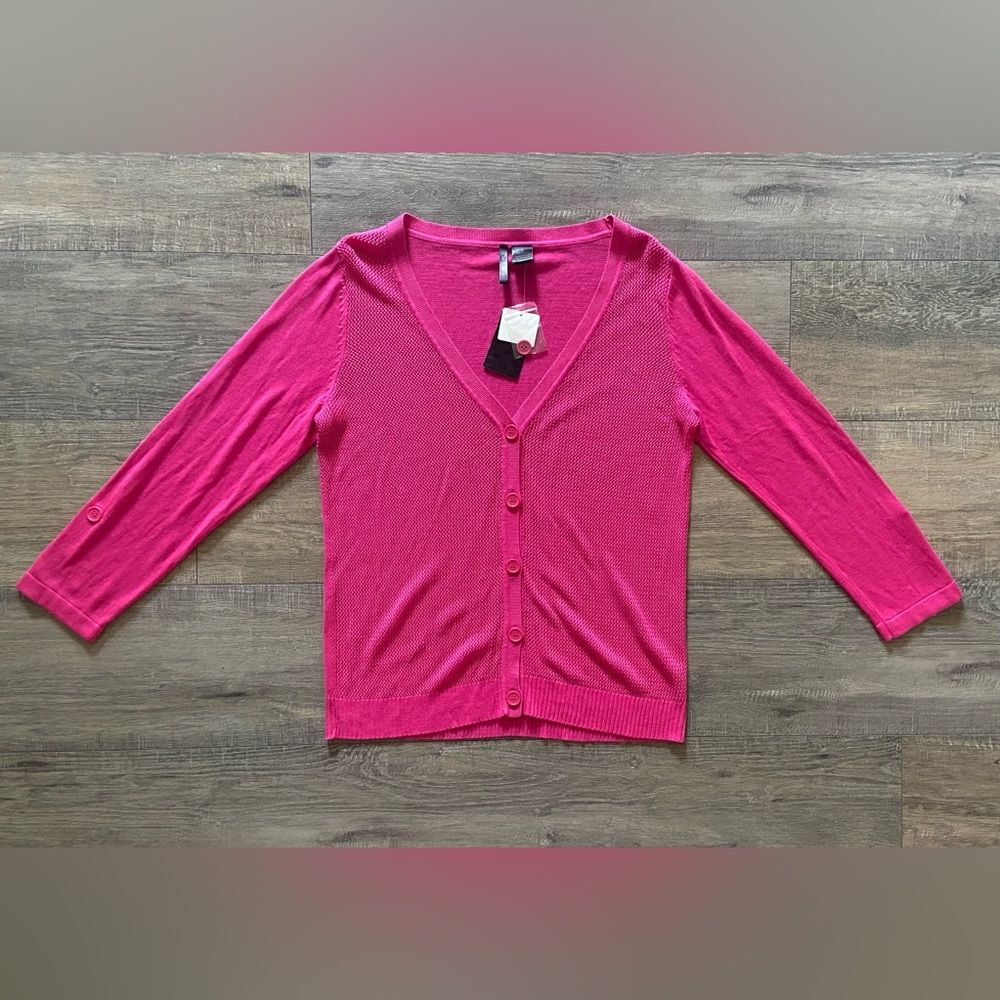 Nue Options NWT women’s size medium (8-10) bright pink fishnet pattern cardigan - Picture 9 of 9